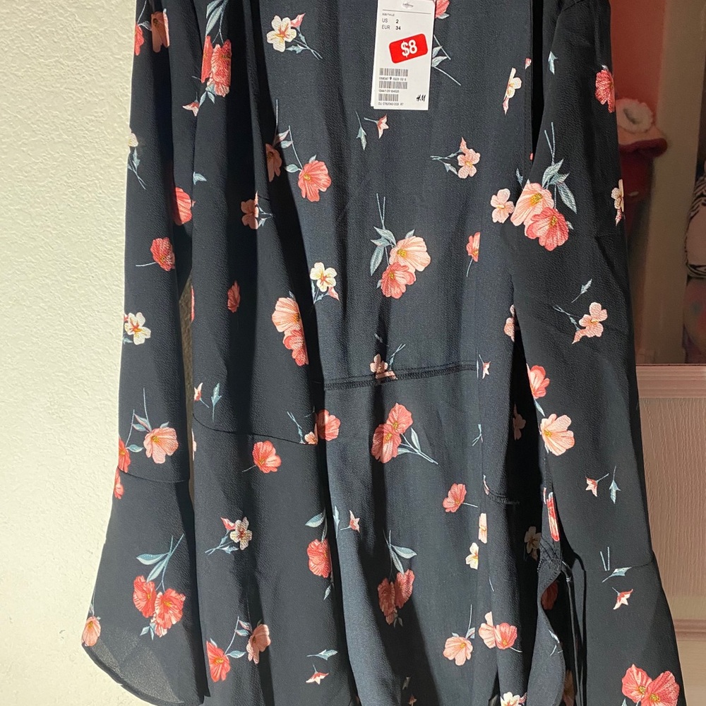 Floral open top/blouse